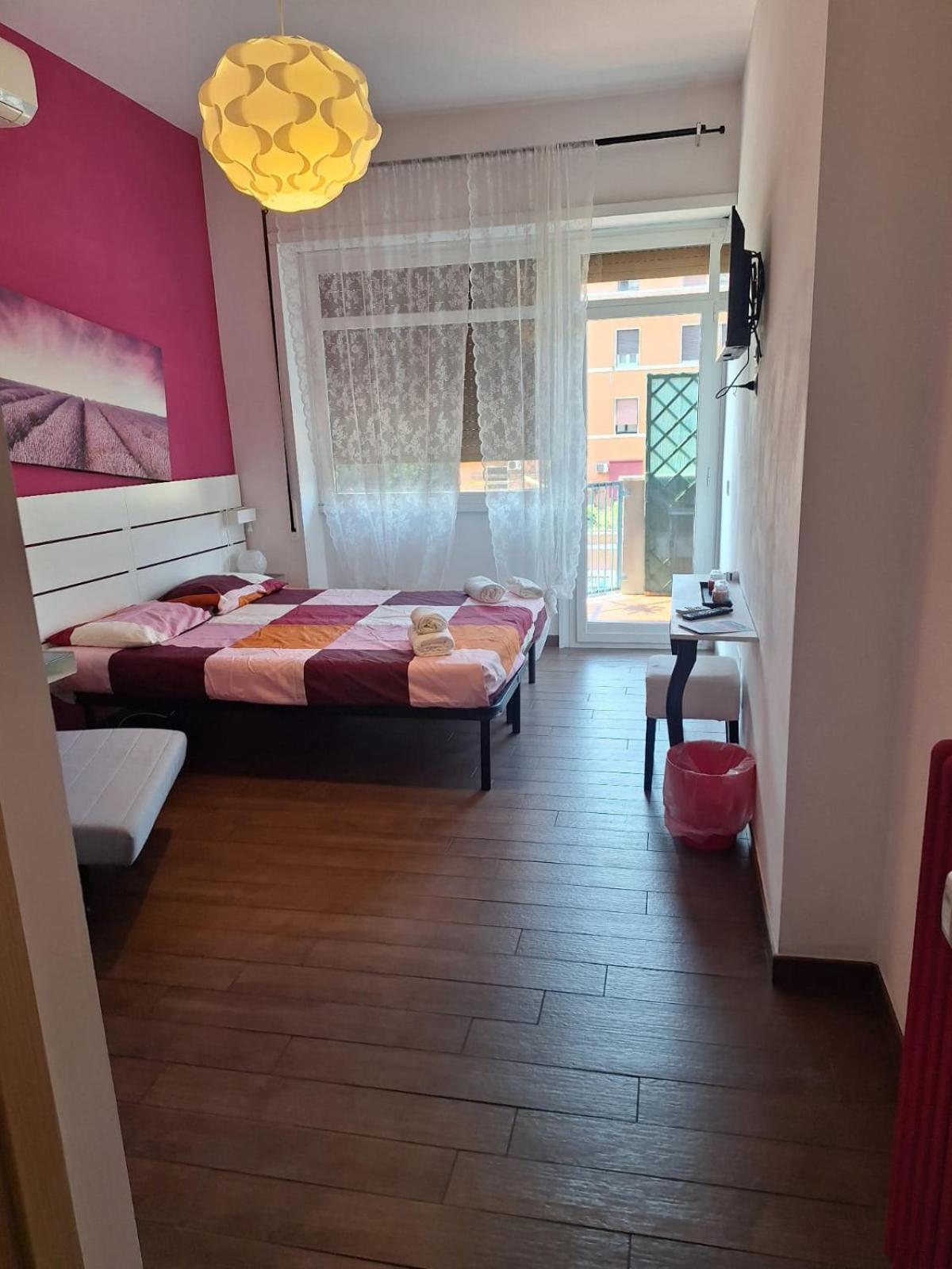 Roma Trastevere Holiday Kültér fotó